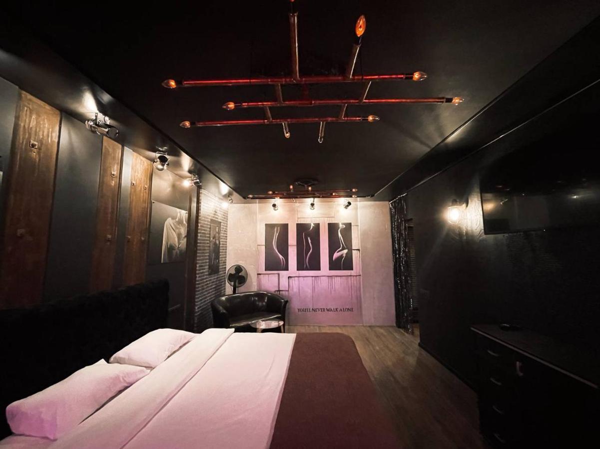 Biplan Hotel ダウガフピルス エクステリア 写真